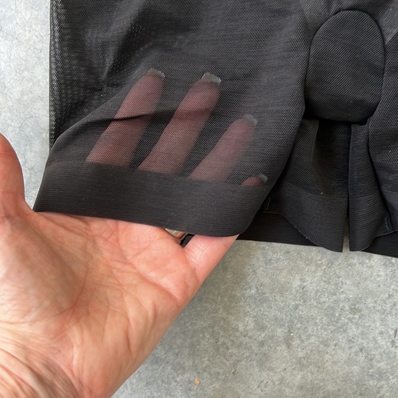 NWOT Wacoal shapwear shorts - Picture 2 of 4